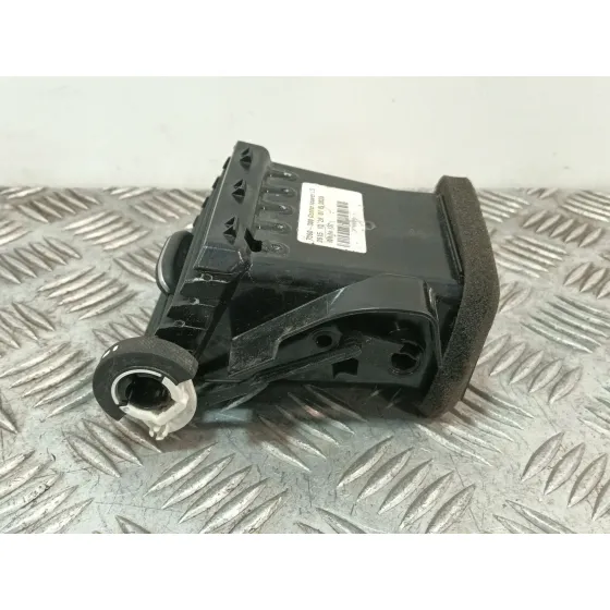 Rejilla Aireadora para Volvo V40 Hatchback (525)