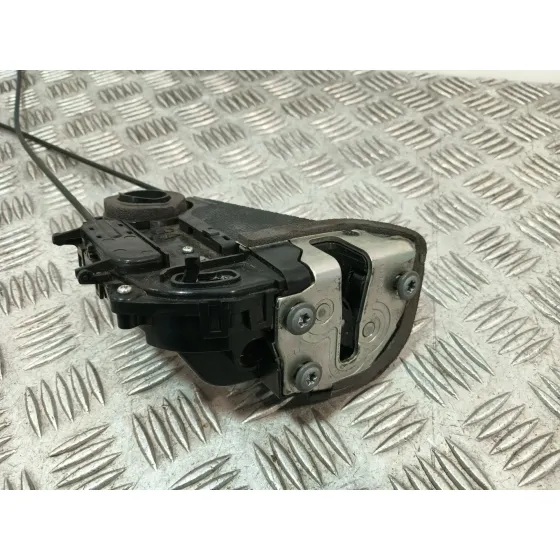 Cerradura Puerta Trasera Derecha para Toyota Yaris