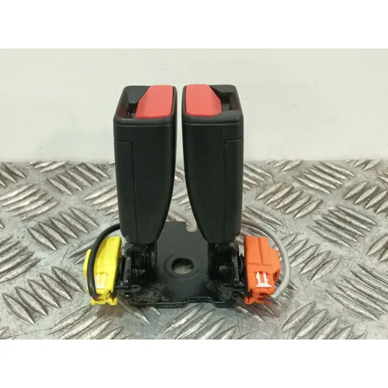 Enganche Cinturon Trasero Izquierdo para Volvo V40 Hatchback (525)