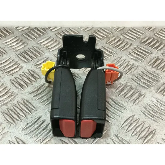 Enganche Cinturon Trasero Izquierdo para Volvo V40 Hatchback (525)