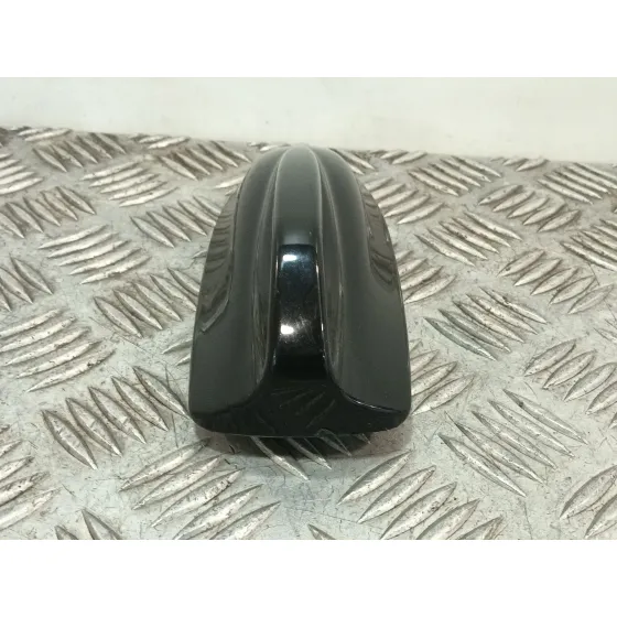 Antena para Volvo V40 Hatchback (525)