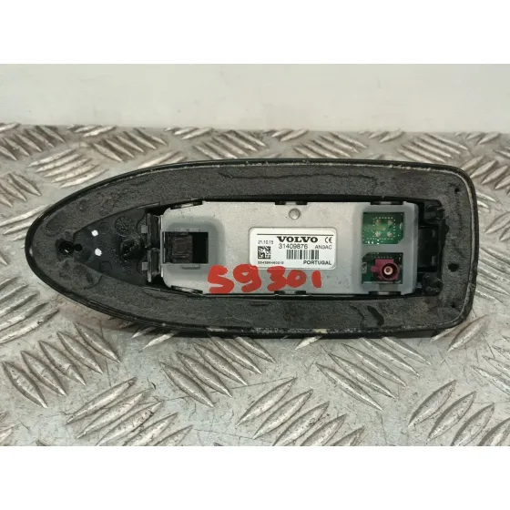 Antena para Volvo V40 Hatchback (525)