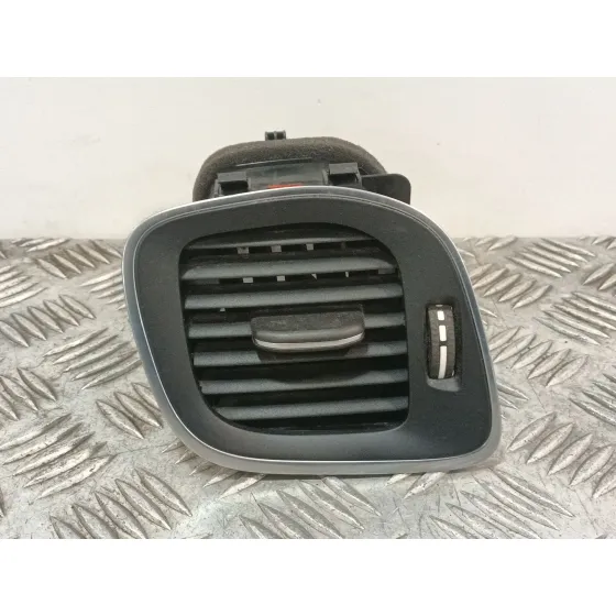 Rejilla Aireadora para Volvo V40 Hatchback (525)