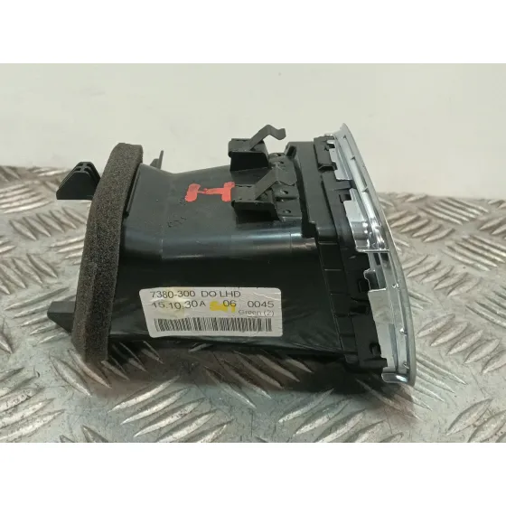 Rejilla Aireadora para Volvo V40 Hatchback (525)
