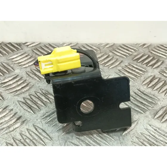 Enganche Cinturon Trasero Derecho para Volvo V40 Hatchback (525)