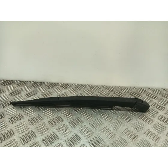 Brazo Limpia Trasero para Mazda 3 Lim. (Bl)