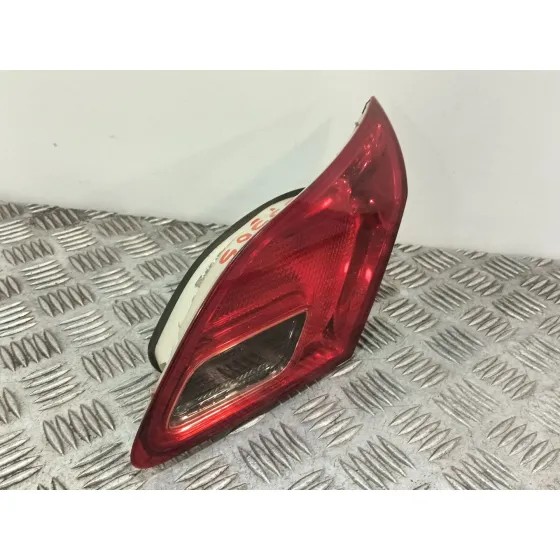 Piloto Trasero Derecho Interior para Opel Astra J Lim.