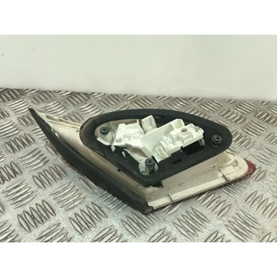 Piloto Trasero Derecho Interior para Opel Astra J Lim.