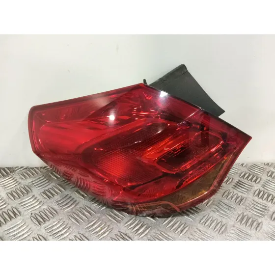 Piloto Trasero Izquierdo para Opel Astra J Lim.