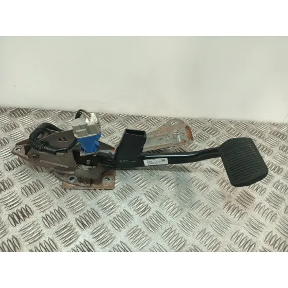 Pedal Freno para Volvo V40 Hatchback (525)