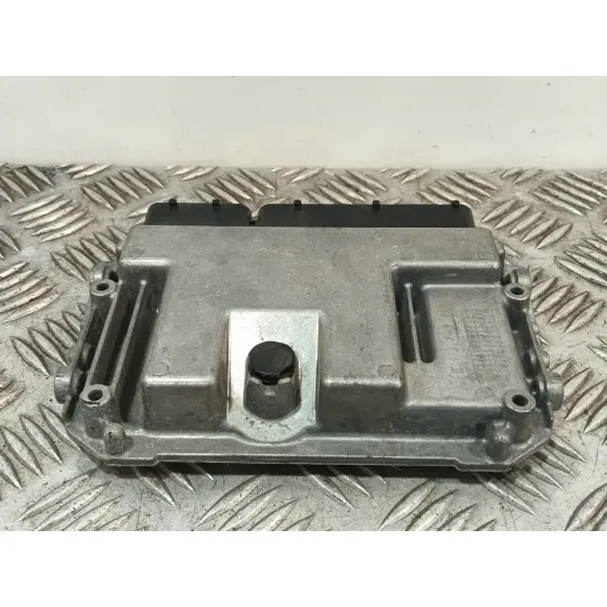 Centralita Motor Uce para Toyota Yaris (_P13_)