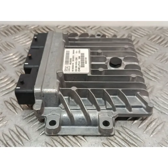 Centralita Motor Uce para Peugeot 407 Sw (6E_, 6D_)