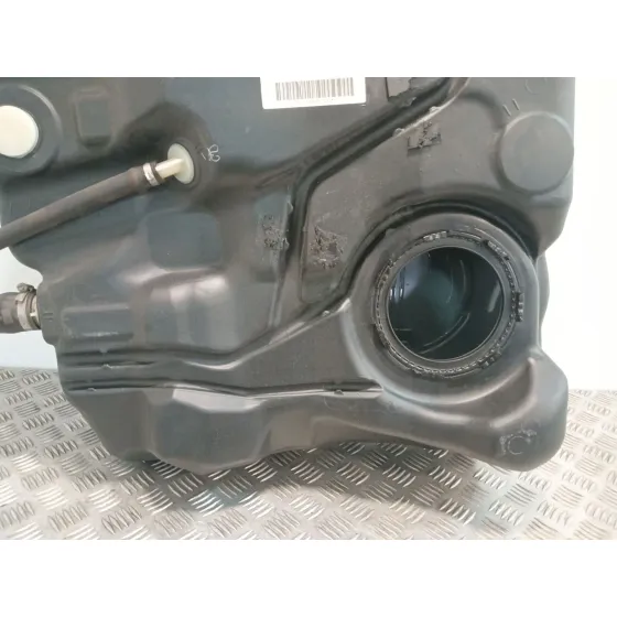 Deposito Combustible para Volvo V40 Hatchback (525)