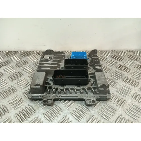 Centralita Motor Uce para Opel Astra J (P10)