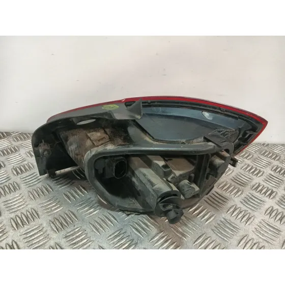 Piloto Trasero Izquierdo para Seat Ibiza Iv St (6J8, 6P8)