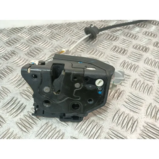 Cerradura Puerta Trasera Derecha para Audi Q7 (4Lb)