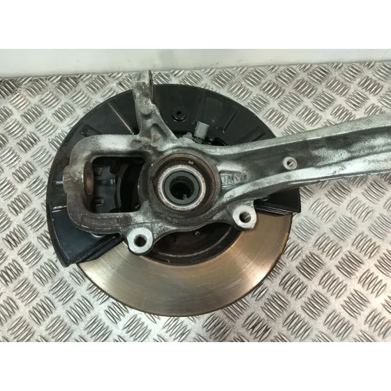Mangueta Delantera Izquierda para Audi Q7 (4Lb)