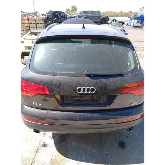 Porton Trasero para Audi Q7 (4Lb)