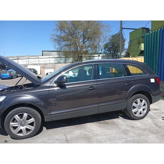Puerta Delantera Izquierda para Audi Q7 (4Lb)