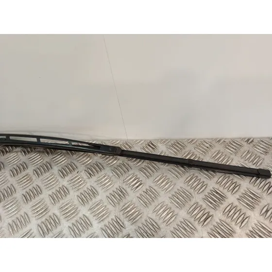 Brazo Limpia Delantero Izquierdo para Audi Q7 (4Lb)