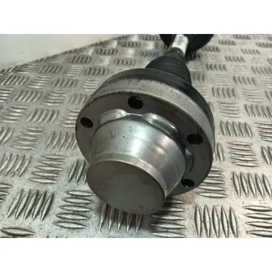 Transmision Delantera Izquierda para Audi Q7 (4Lb)
