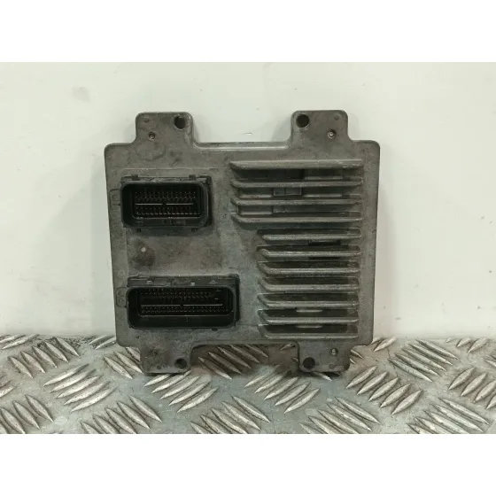 Centralita Motor Uce para Opel Corsa D (S07)