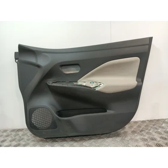 Guarnecido Puerta Delantera Derecha para Nissan Micra V (K14)