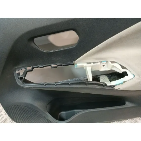 Guarnecido Puerta Delantera Derecha para Nissan Micra V (K14)