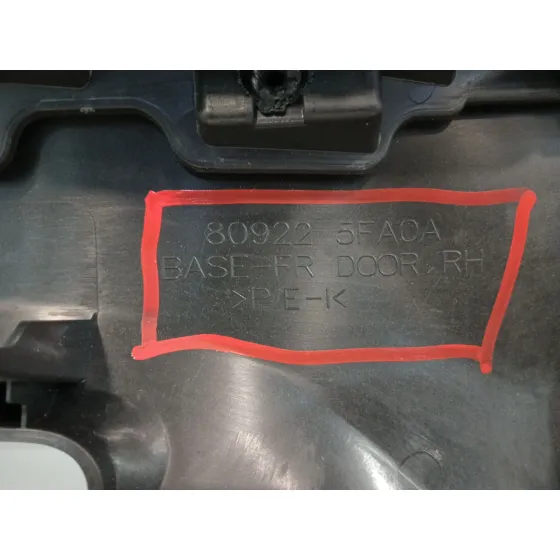 Guarnecido Puerta Delantera Derecha para Nissan Micra V (K14)