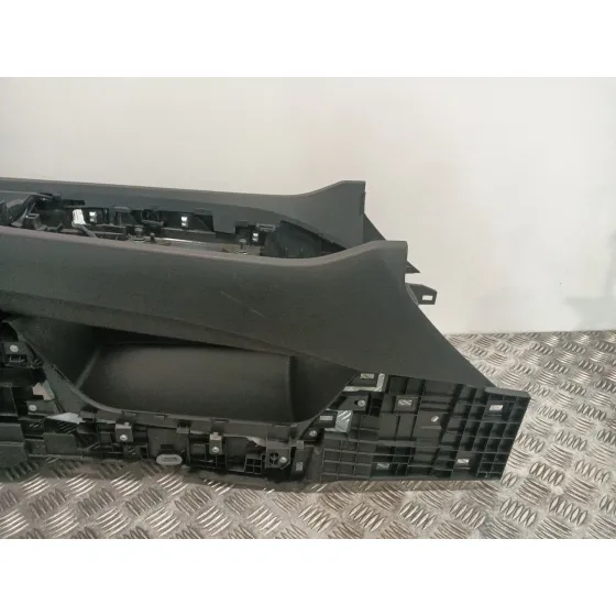 Consola Central para Nissan X-Trail I (T30)
