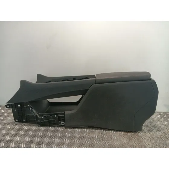 Consola Central para Nissan X-Trail I (T30)