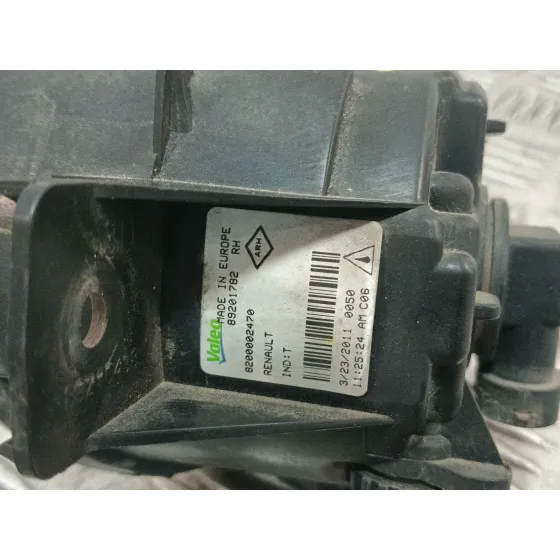 Faro Antiniebla Derecho para Renault Wind (E4M_)