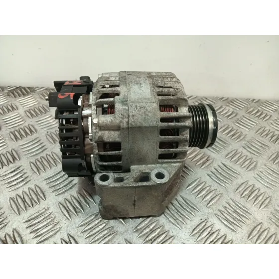 Alternador para Opel Corsa D (S07)
