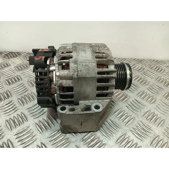 Alternador para Opel Corsa D (S07)