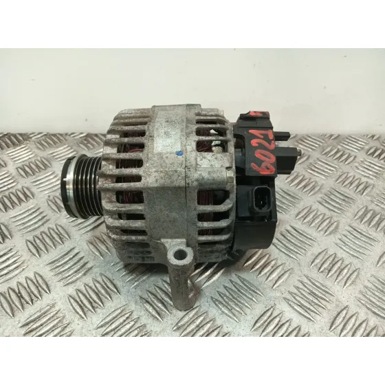 Alternador para Opel Corsa D (S07)