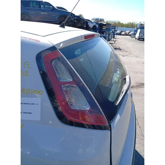 Piloto Trasero Izquierdo para Fiat Grande Punto (199_)