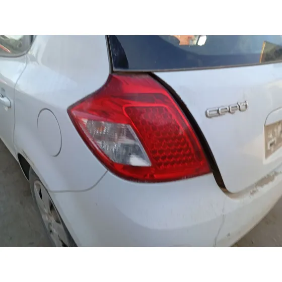 Piloto Trasero Izquierdo para Kia Cee'd Hatchback (Ed)