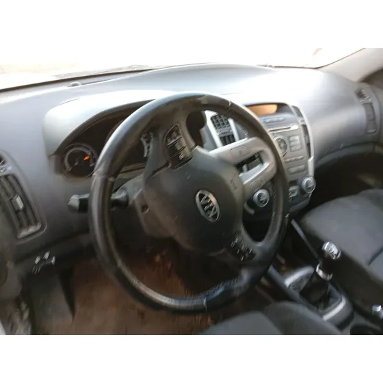 Volante para Kia Cee'd Hatchback (Ed)
