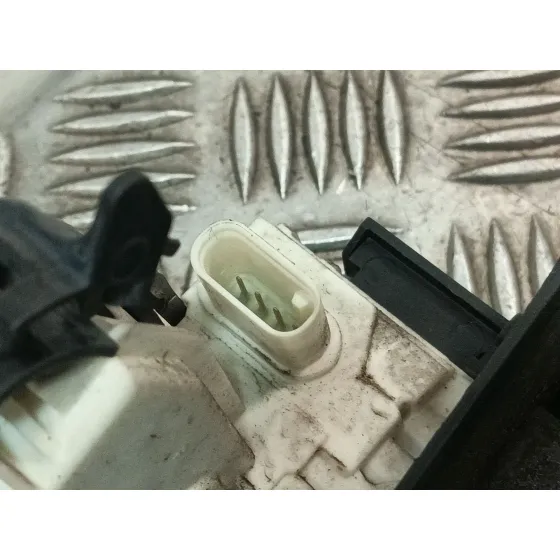 Cerradura Puerta Delantera Izquierda para Mercedes-Benz Clase A (W176)