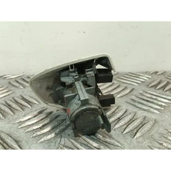 Bombin Puerta Delantera Izquierda para Mercedes-Benz Clase A (W176)
