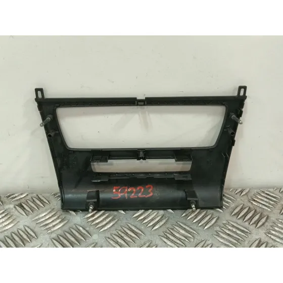Moldura para Bmw 1 (E81)