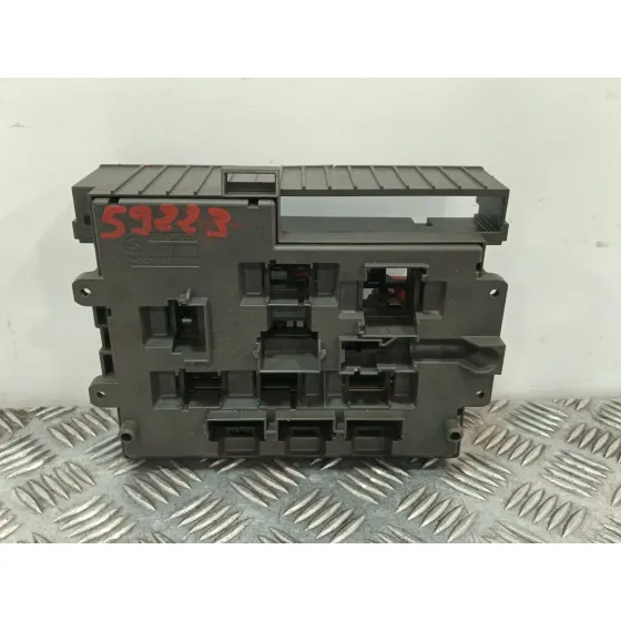Caja Reles / Fusibles para Bmw 1 (E81)