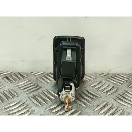Moldura para Bmw 1 (E81)