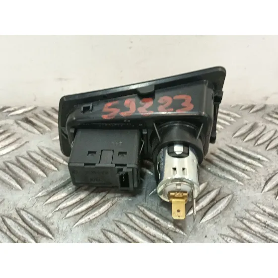 Moldura para Bmw 1 (E81)