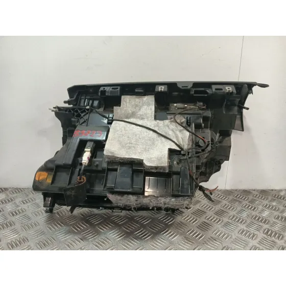 Guantera para Bmw 1 (E81)