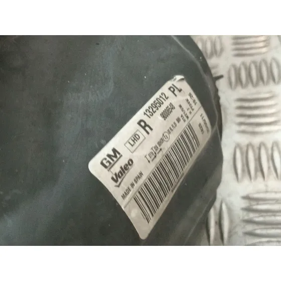 Faro Derecho para Opel Corsa D (S07)