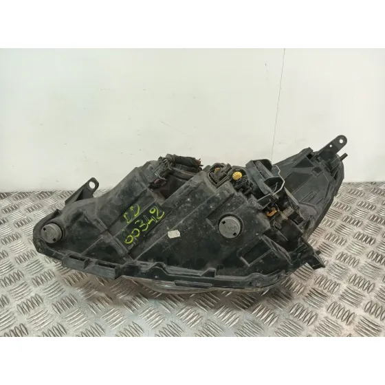 Faro Derecho para Opel Corsa D (S07)