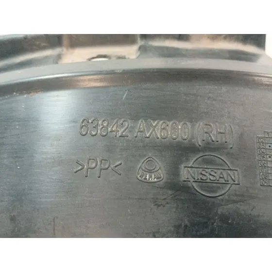 Plastico Paso Rueda Delantero Derecho para Nissan Micra Iii (K12)