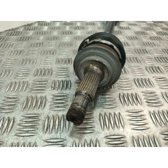 Transmision Delantera Izquierda para Toyota Yaris (_P13_)