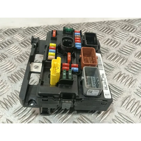 Caja Reles / Fusibles para Citroën C3 Ii (Sc_)